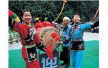 德夯大峽谷 一、二、三代苗鼓王同臺(tái)獻(xiàn)藝